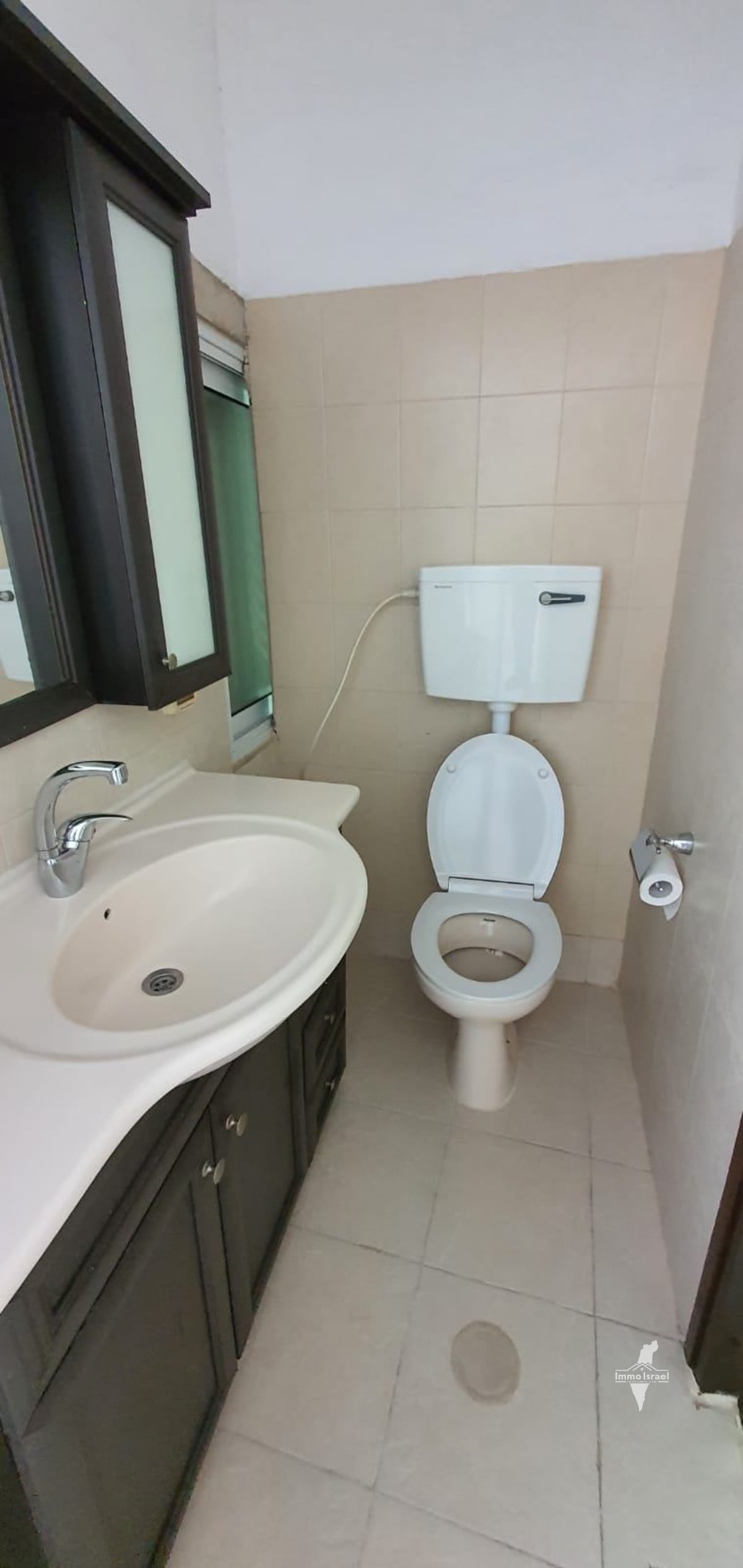 דירת 5 חדרים למכירה ברחוב הרצל, נתניה