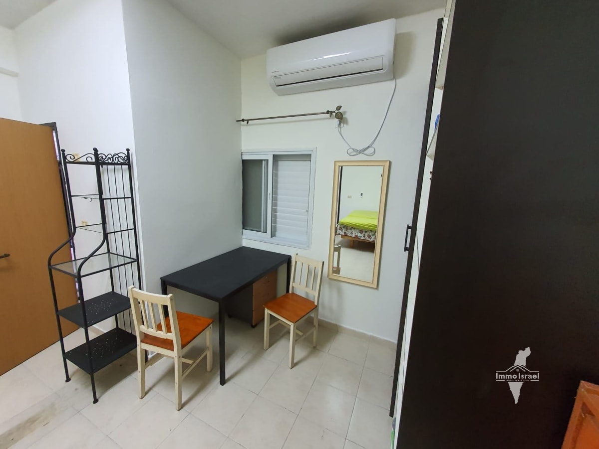 דירת 5 חדרים למכירה ברחוב הרצל, נתניה