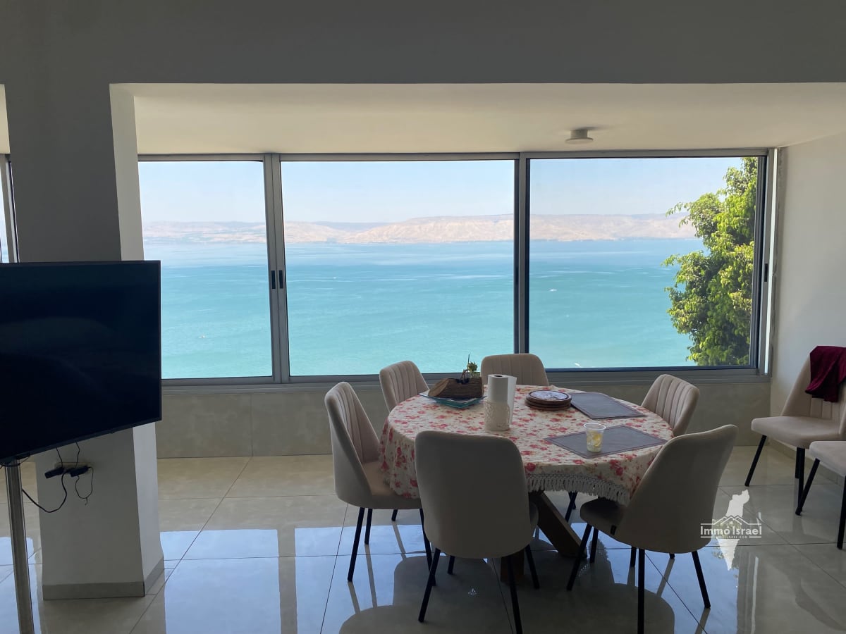 7-Room Garden Apartment for Sale at HaMeginim Street, Tiberias