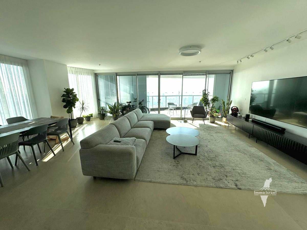 Mini-penthouse de 5 pièces à vendre dans la Gindi Tower 2, rue Carlebach, Tel Aviv-Jaffa