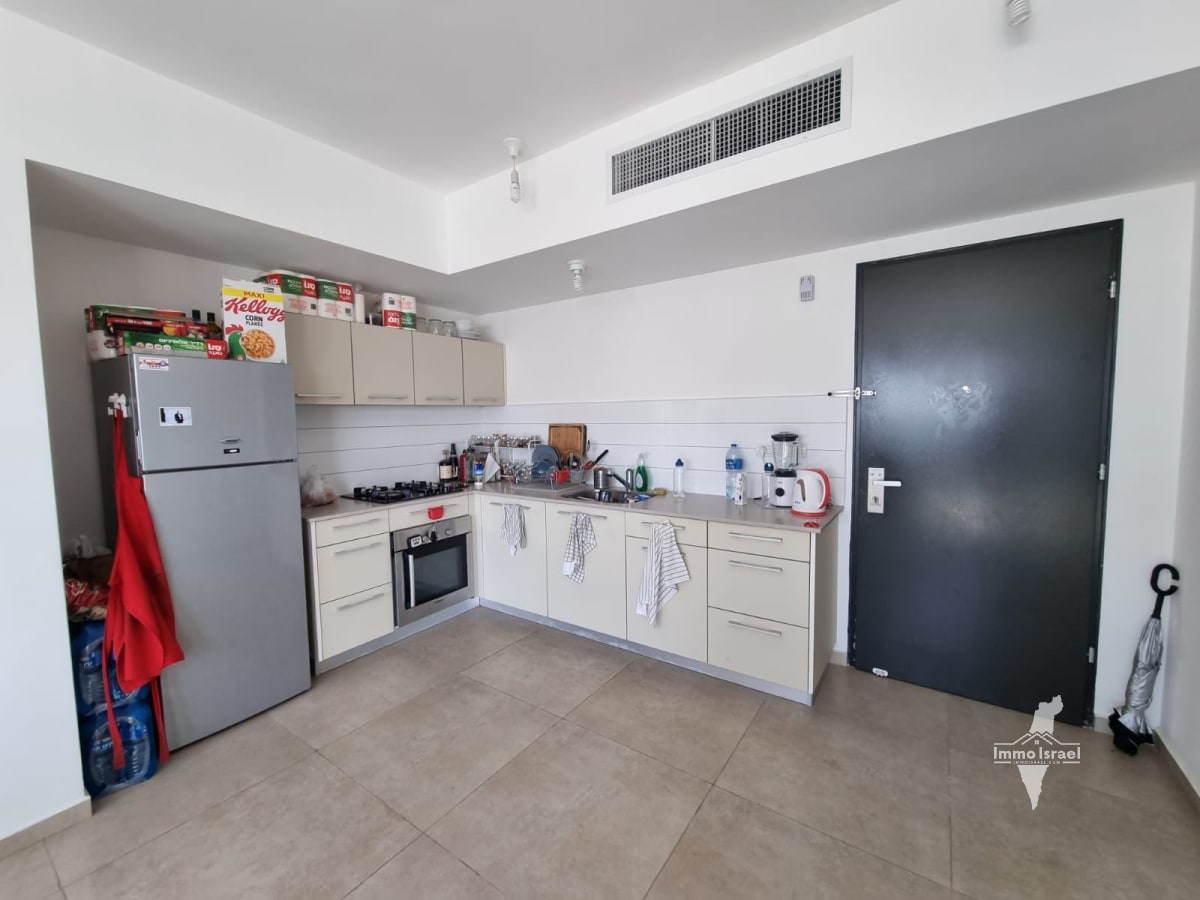 3-Room Apartment for Rent at Zeev Jabotinsky Street, Ramat Gan