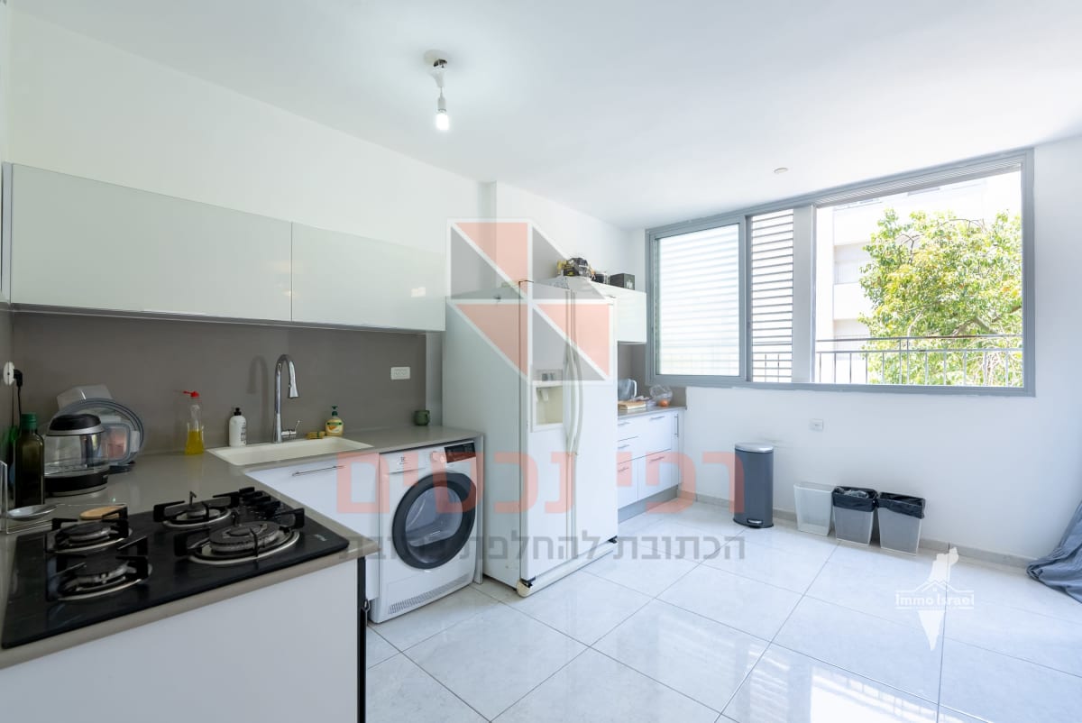 3.5-Room Apartment for Sale at Tar'ad Street, Ramat Gan