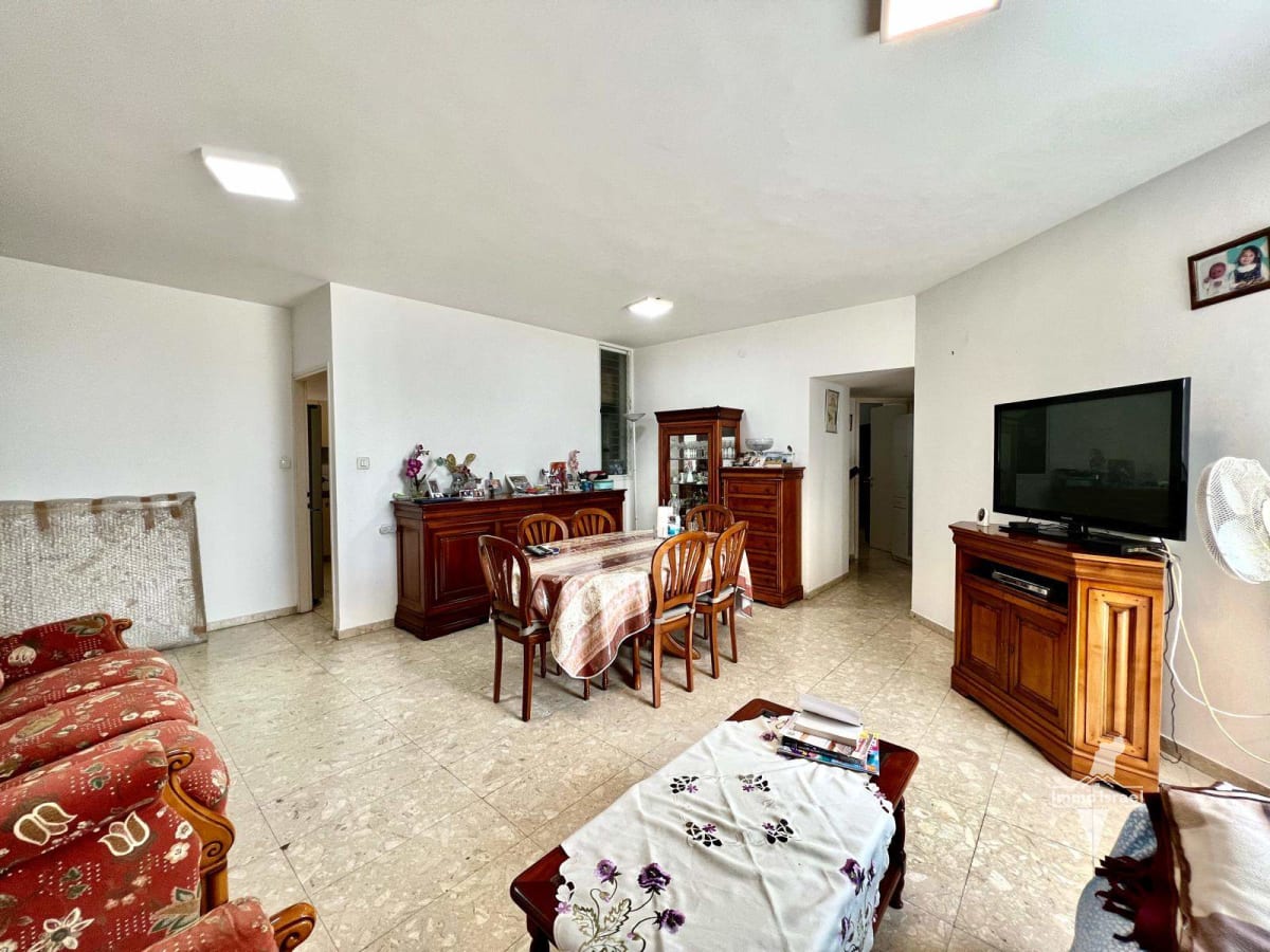 Appartement spacieux de 4 pièces à vendre au 3 rue Shlomo ha-Melekh, Netanya