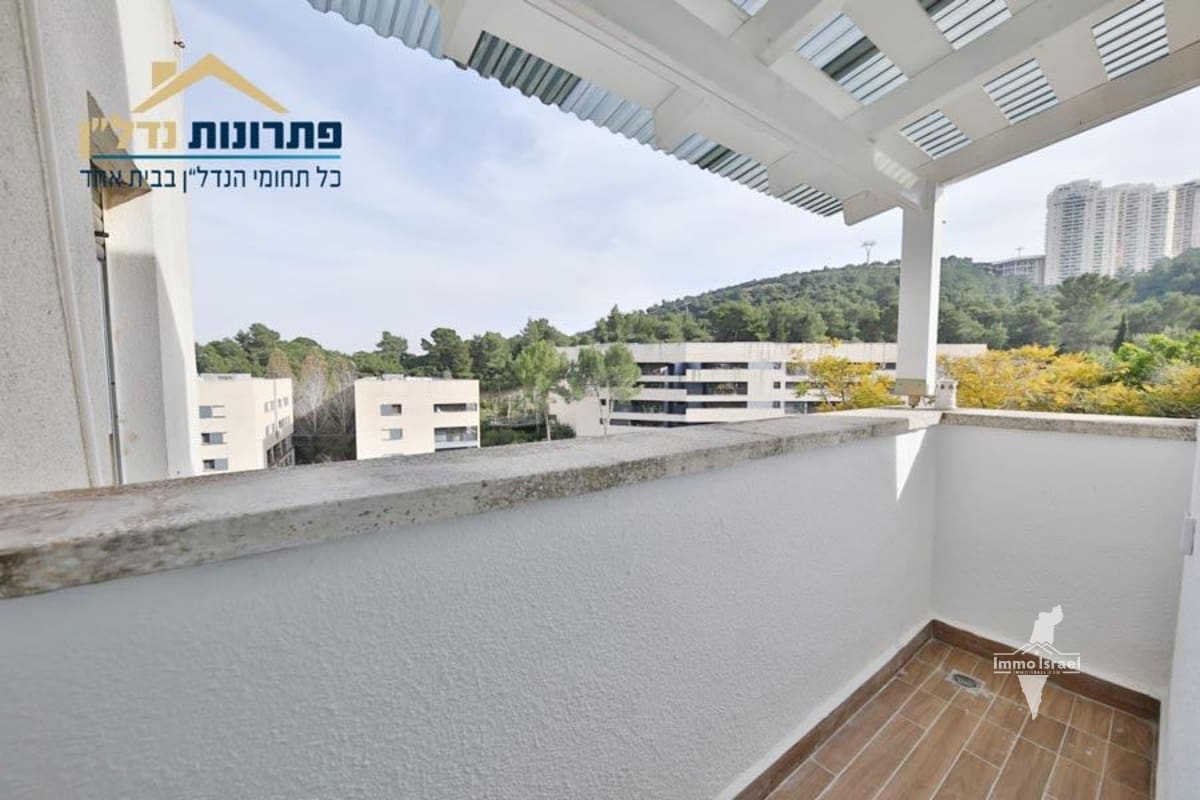 4-Room Apartment for Sale at Avraham Sakhnin Street, Haifa