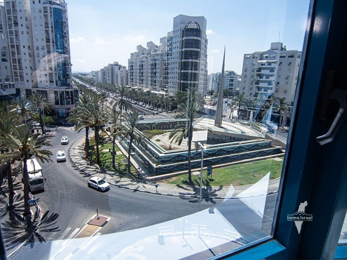 4-Room Apartment for Sale at 89 Ha-Atsma'ut Street, Ashdod