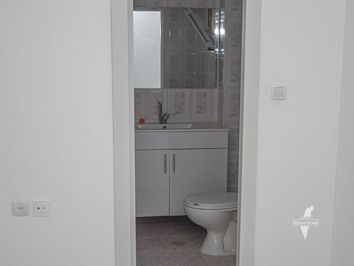 4-Room Apartment for Sale at 89 Ha-Atsma'ut Street, Ashdod