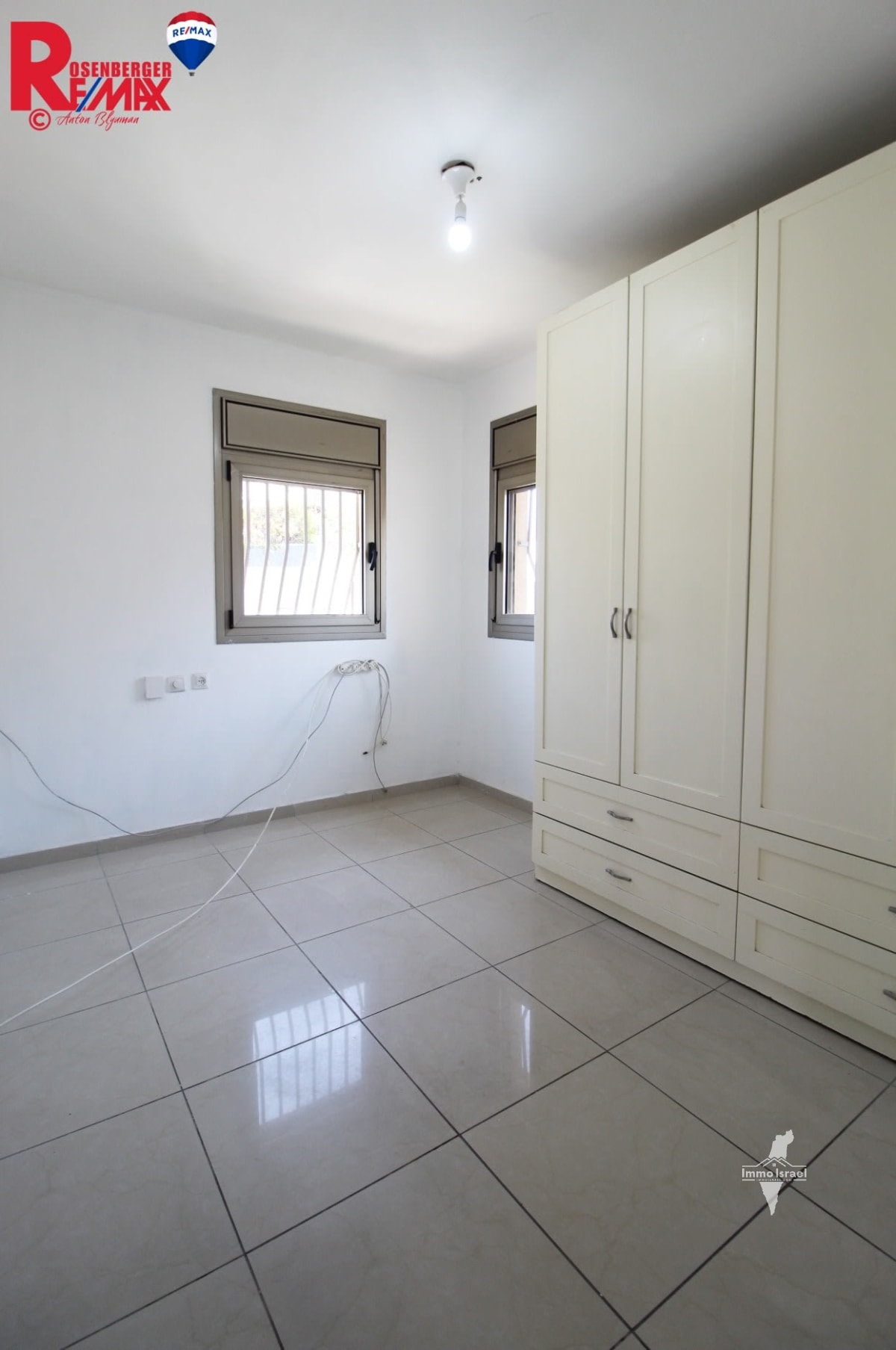 5.5-Room Apartment for Rent in Kiryat Rabin Neighborhood, Holon