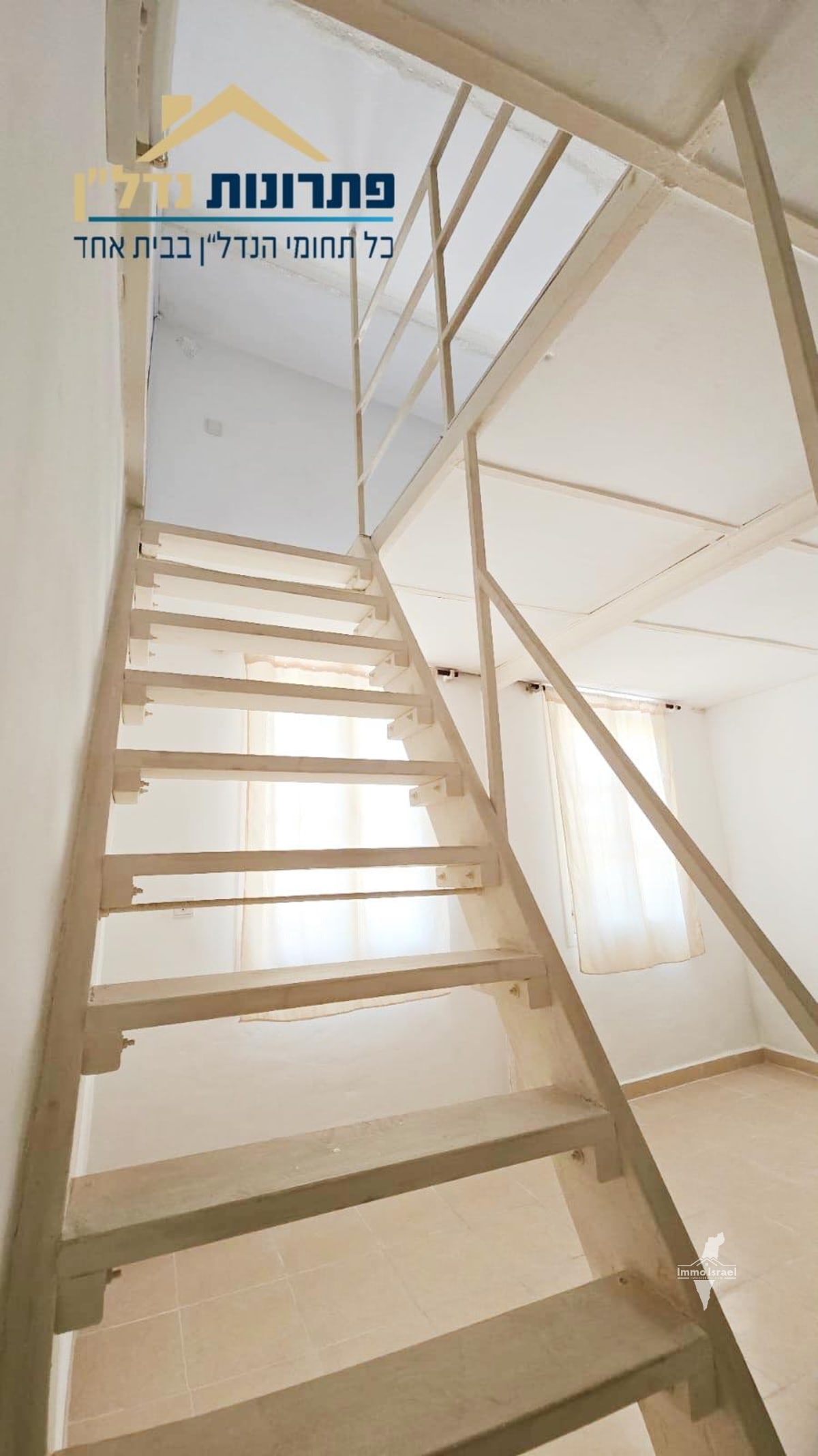 4-Room Apartment for Sale at Khuri Street, Haifa