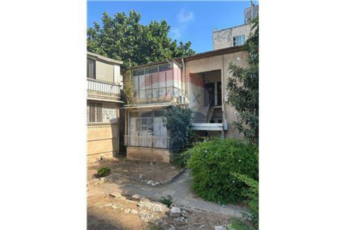 Appartement de 3 pièces à vendre sur la rue Arlozorov, Bat Yam