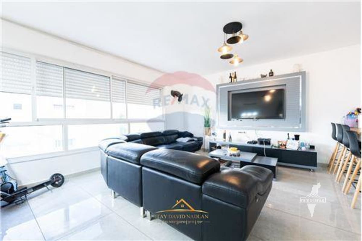 Duplex de 5 pièces à vendre sur la rue Plugot, Tel Aviv-Yafo