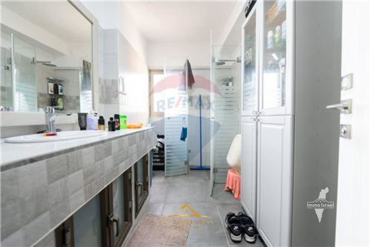 Duplex de 5 pièces à vendre sur la rue Plugot, Tel Aviv-Yafo