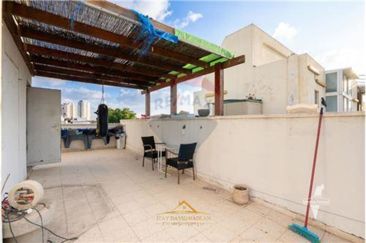 Duplex de 5 pièces à vendre sur la rue Plugot, Tel Aviv-Yafo