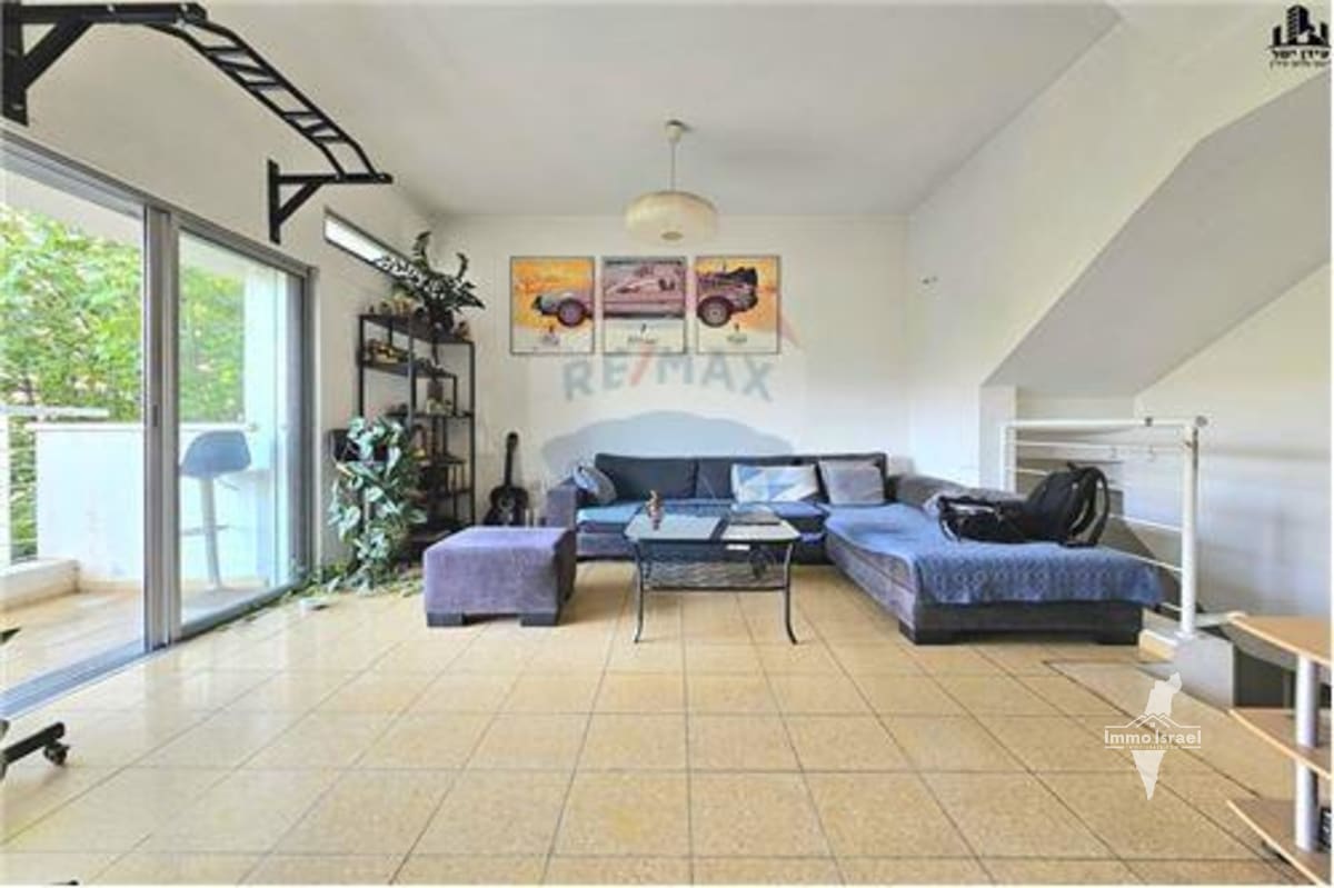 Duplex de 2 pièces à vendre sur la rue Wolfson, Tel Aviv-Yafo