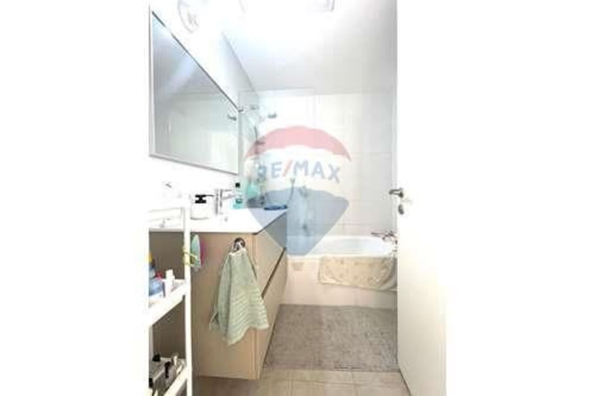 3-Room Apartment for Sale at Shtulim Street, Tel Aviv-Yafo