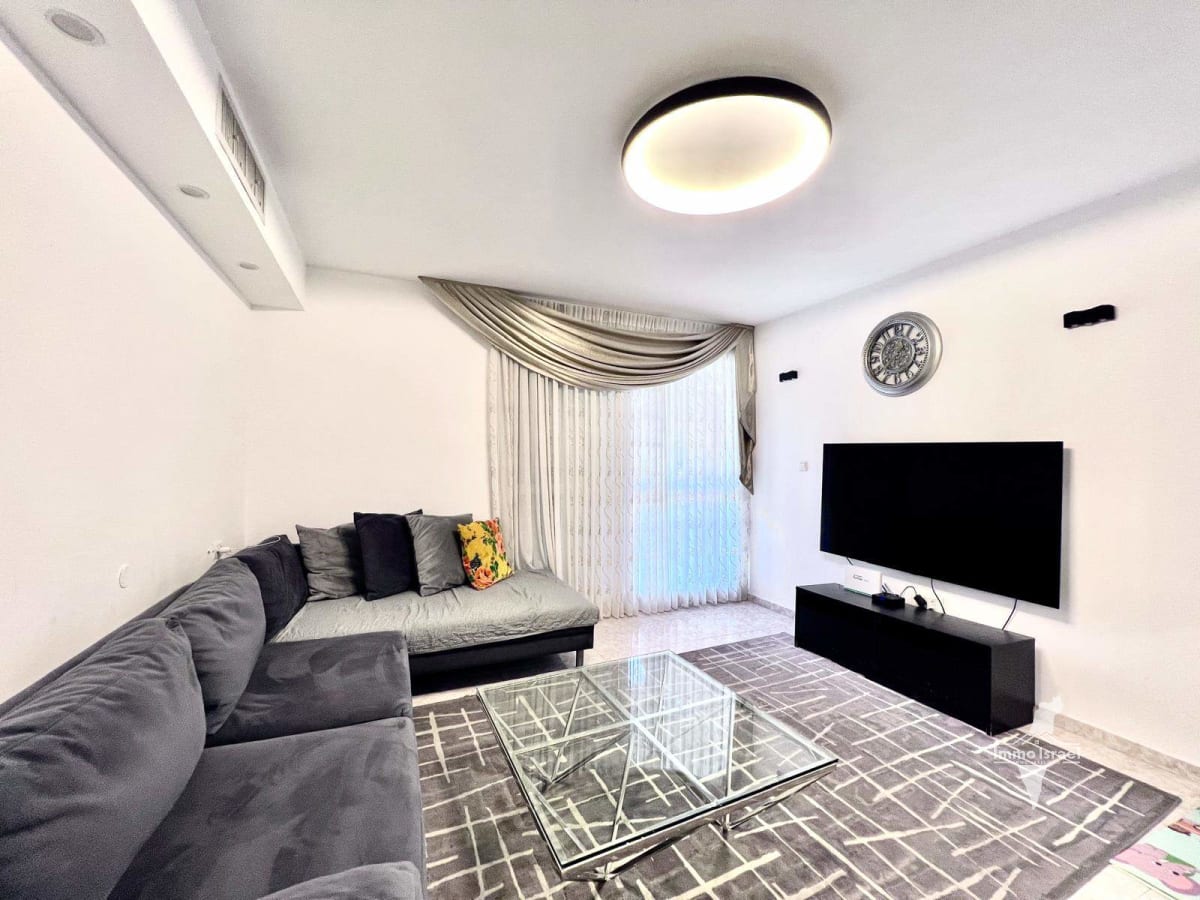 4-Room Apartment for Sale on Eliyahu Golomb Street, Netanya