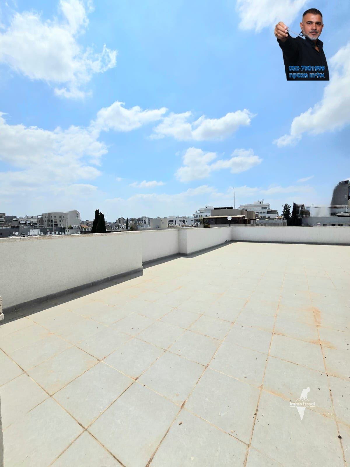 5-Room Rooftop Duplex for Sale on Rabbi Kook Street, Rishon LeTsiyon