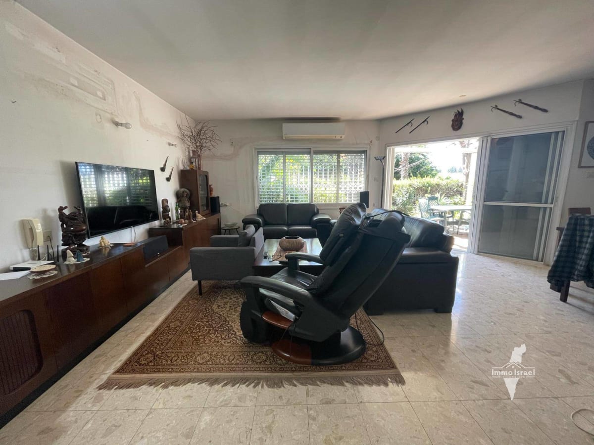 Maison jumelée de 6 pièces à vendre dans le quartier Kiryat Savyonim, Yehud