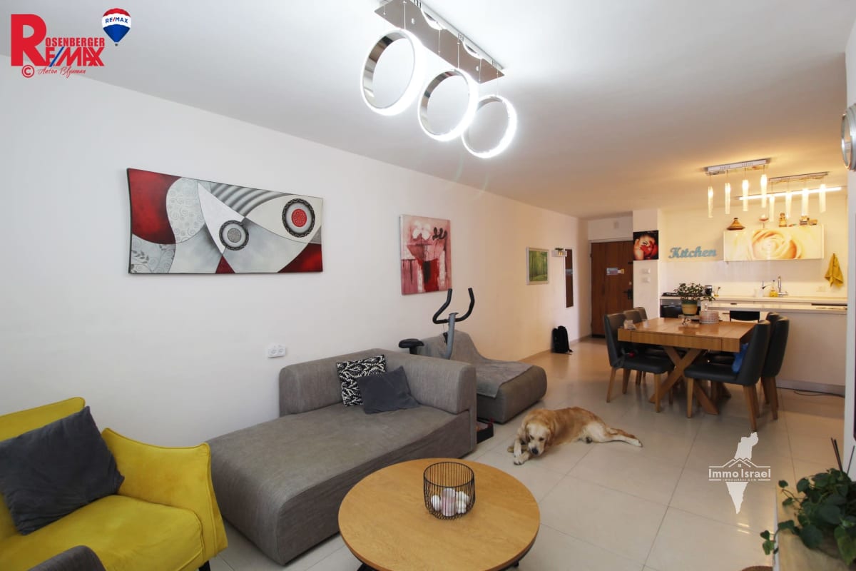 3.5-Room Apartment for Sale on Khelets Street, Holon