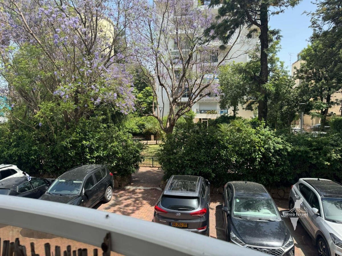 Appartement de 4 pièces à vendre sur la rue Nakhalat Yitskhak, Tel Aviv-Yafo