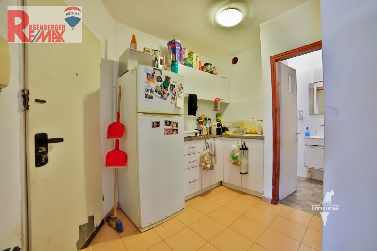 3-Room Apartment for Sale on Ha-Khalutzim Street, Tel Aviv-Yafo