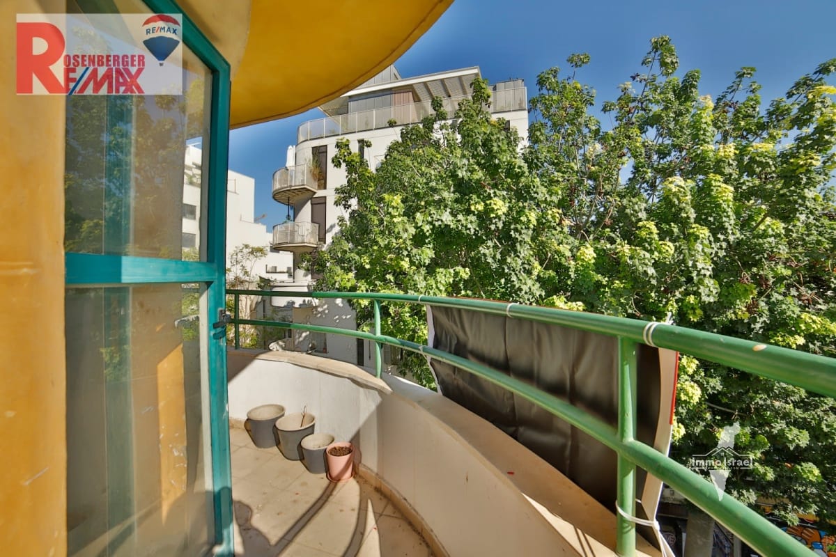 3-Room Apartment for Sale on Ha-Khalutzim Street, Tel Aviv-Yafo