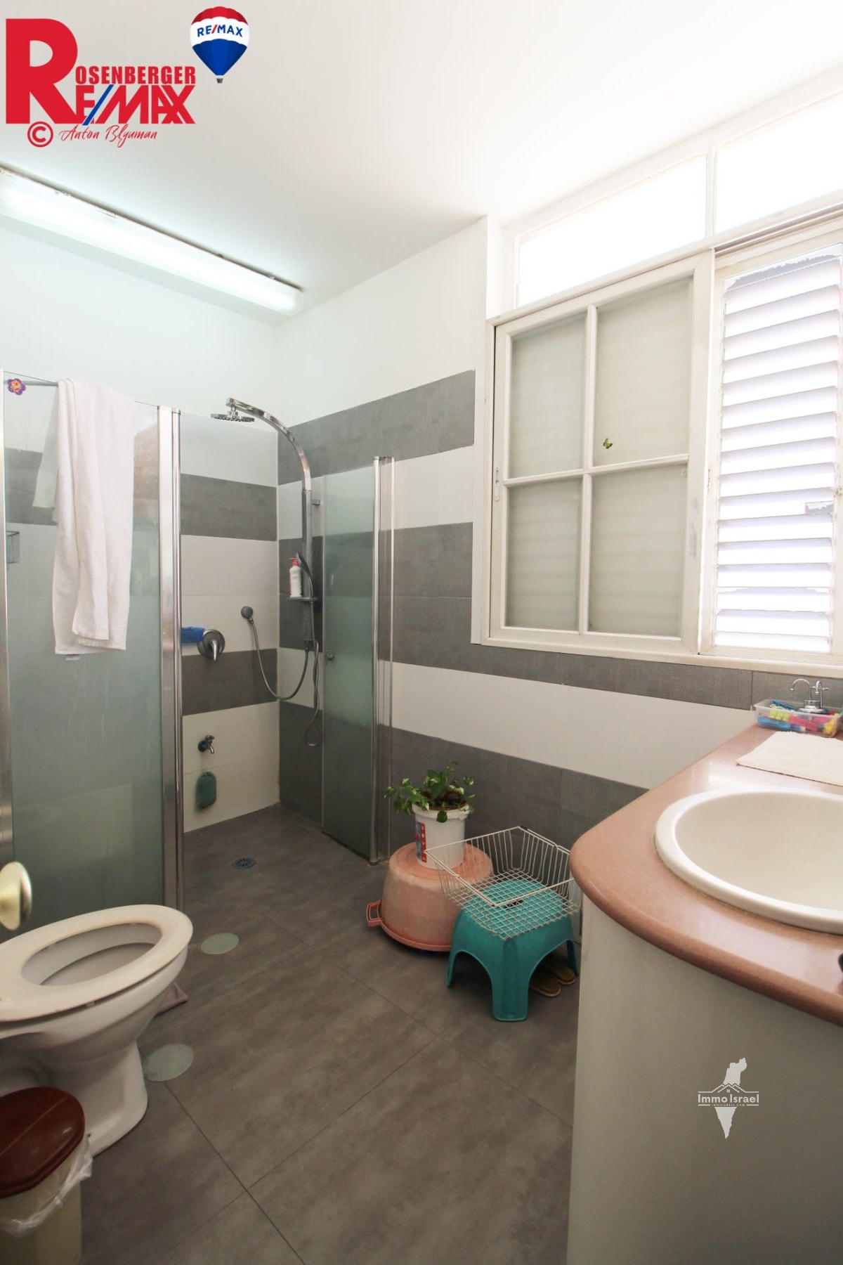 6-Room Penthouse Apartment for Sale on David Remez Street, Rishon LeTsiyon