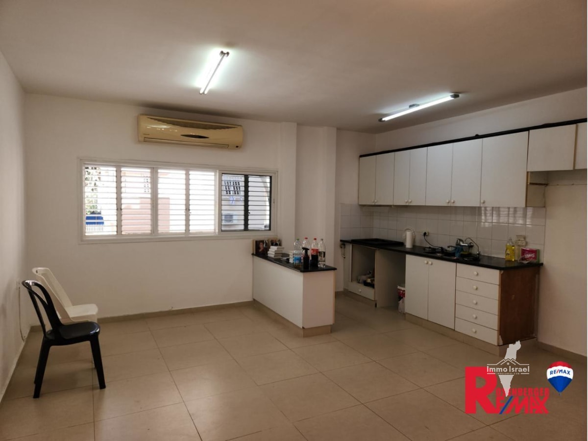 Appartement de 3,5 pièces à vendre sur la rue Rabi Yosef Karo, Rishon LeTsiyon