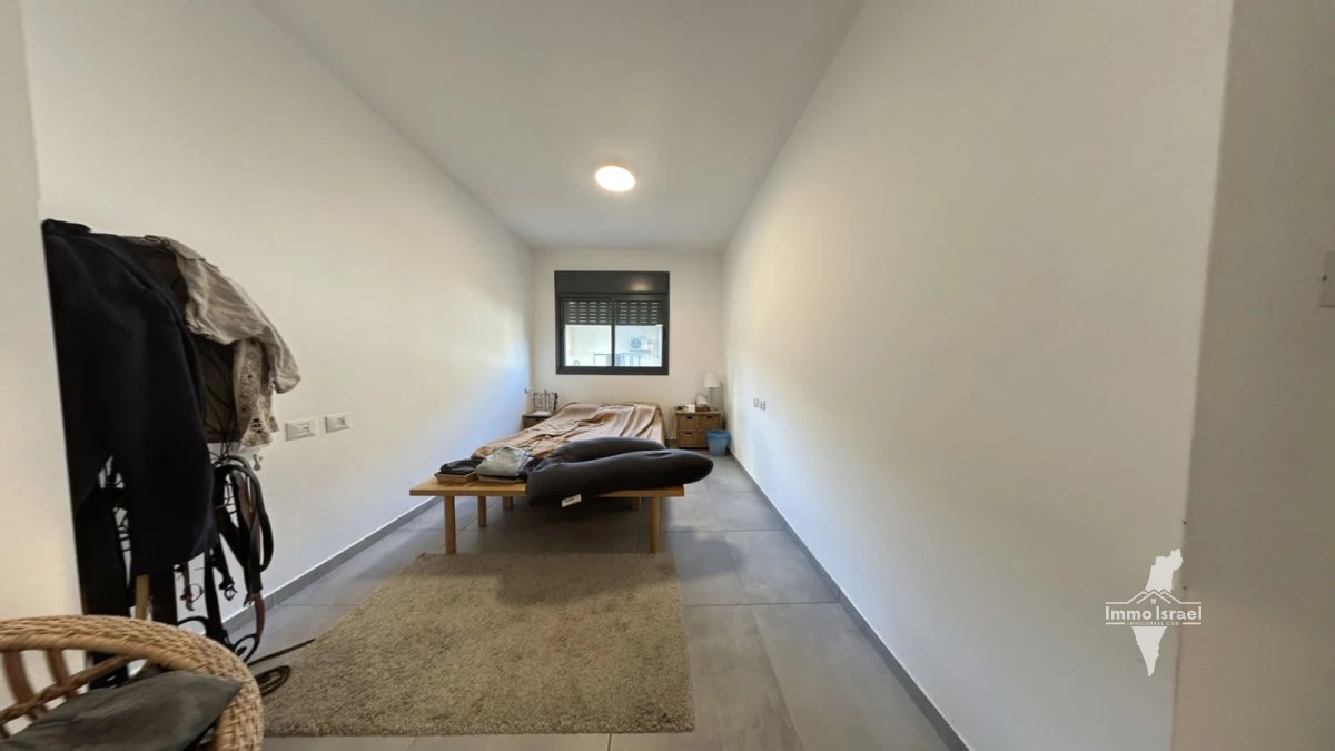 4-Room Apartment for Sale on Herzl Street, Rehovot