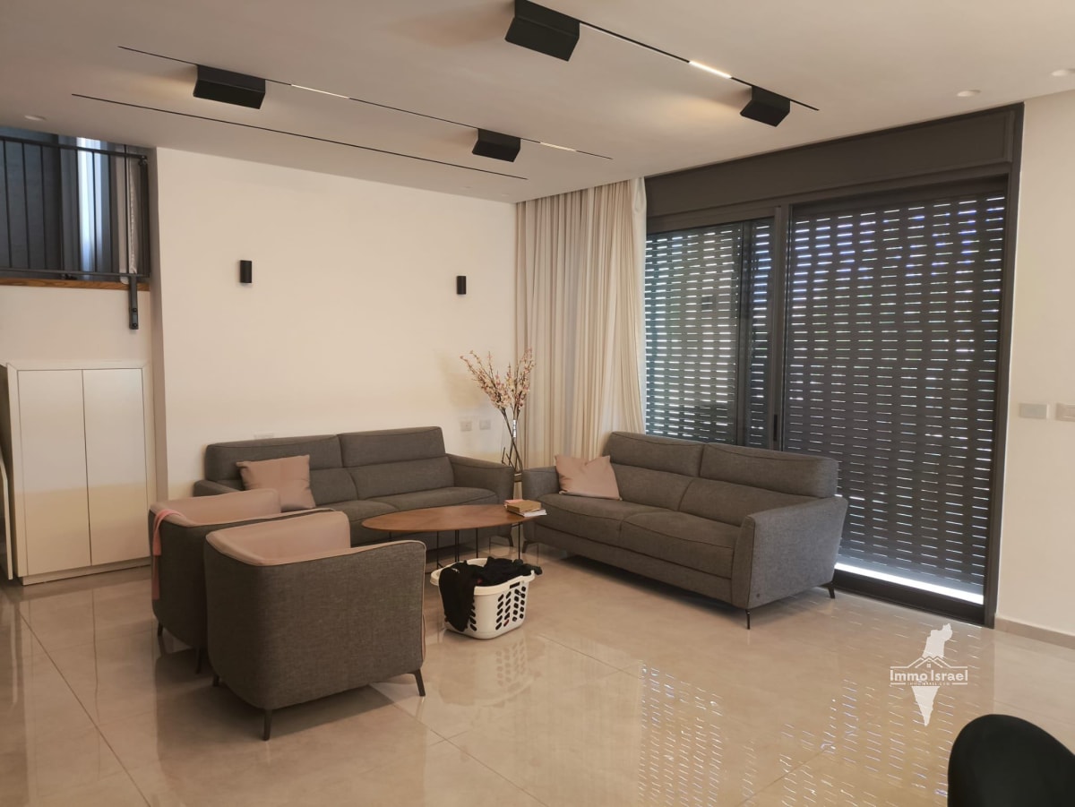 6-Room Duplex for Sale on Arik Einstein Street, Netivot