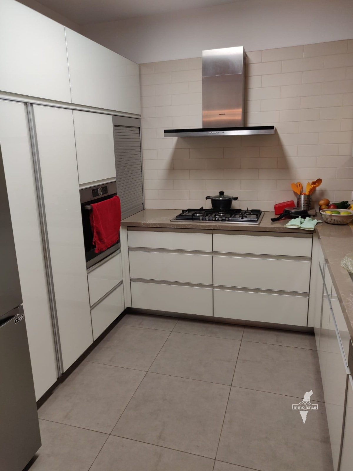 5-Room Duplex Penthouse on Anne Frank Street, Petah Tikva