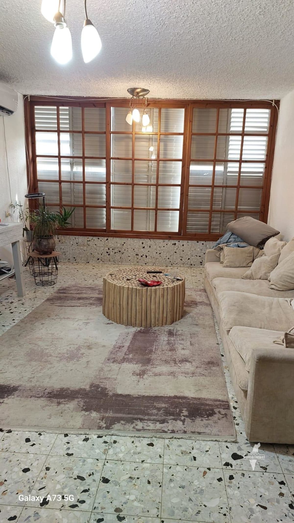 5-Room Rooftop Apartment for Rent on Bar Ilan Street, Holon