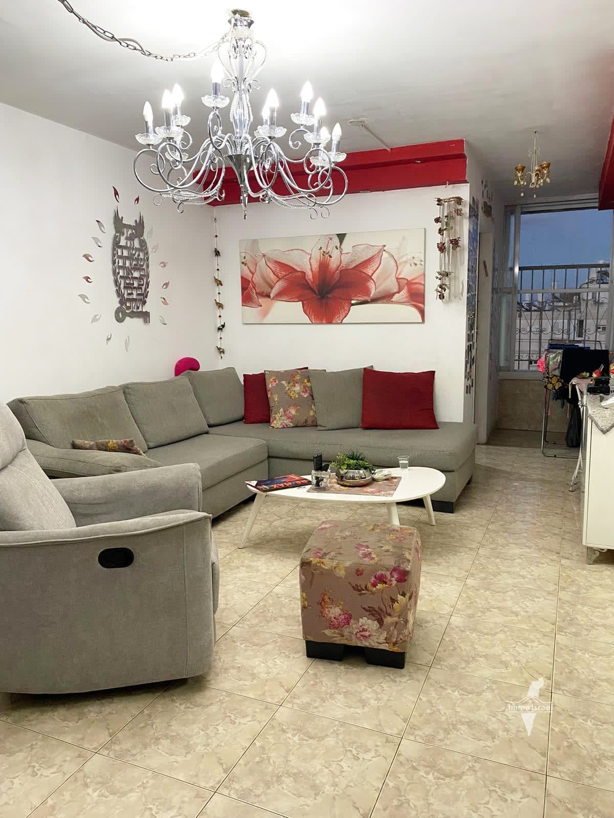 4.5-Room Apartment for Rent on Dekel, Tel Aviv-Yafo