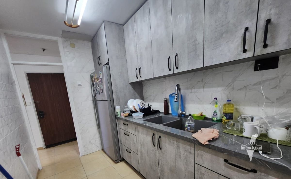 3-Room Apartment for Sale on Derech HaHagana, Tel Aviv-Yafo