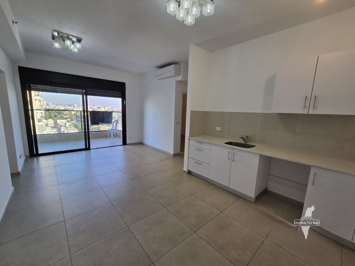 3-Room Apartment for Sale on Shulamit Aloni, Rishon LeTsiyon