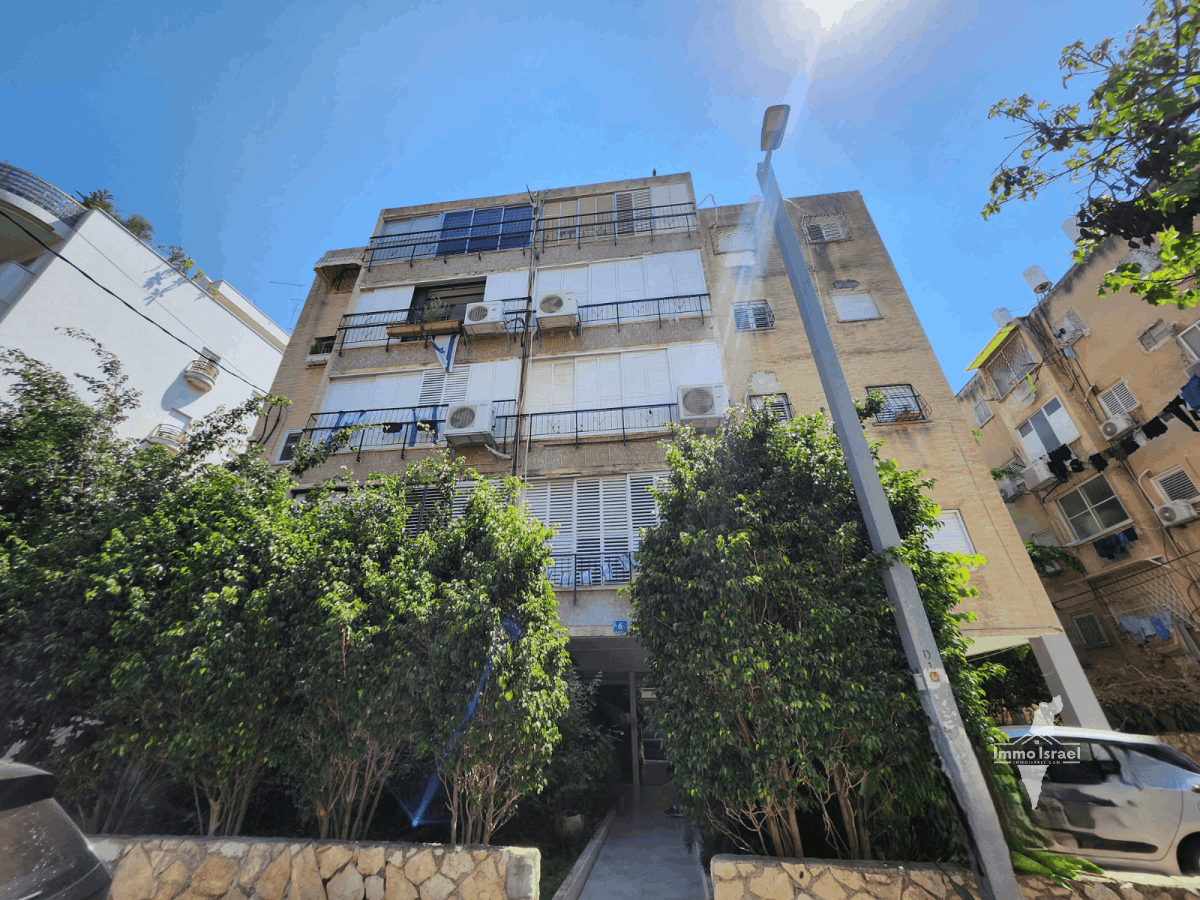 2.5-Room Apartment for Sale on Sheinkin, Rishon LeTsiyon
