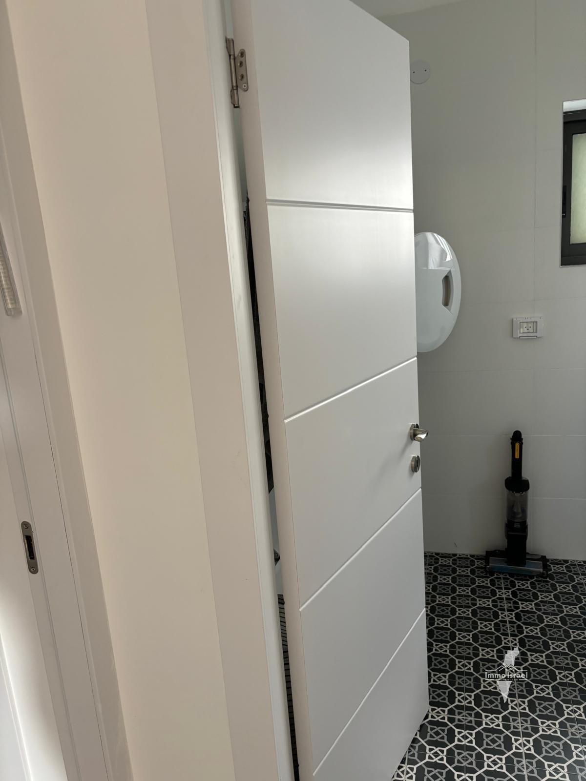 4-Room Apartment for Sale on Michah, Tel Aviv