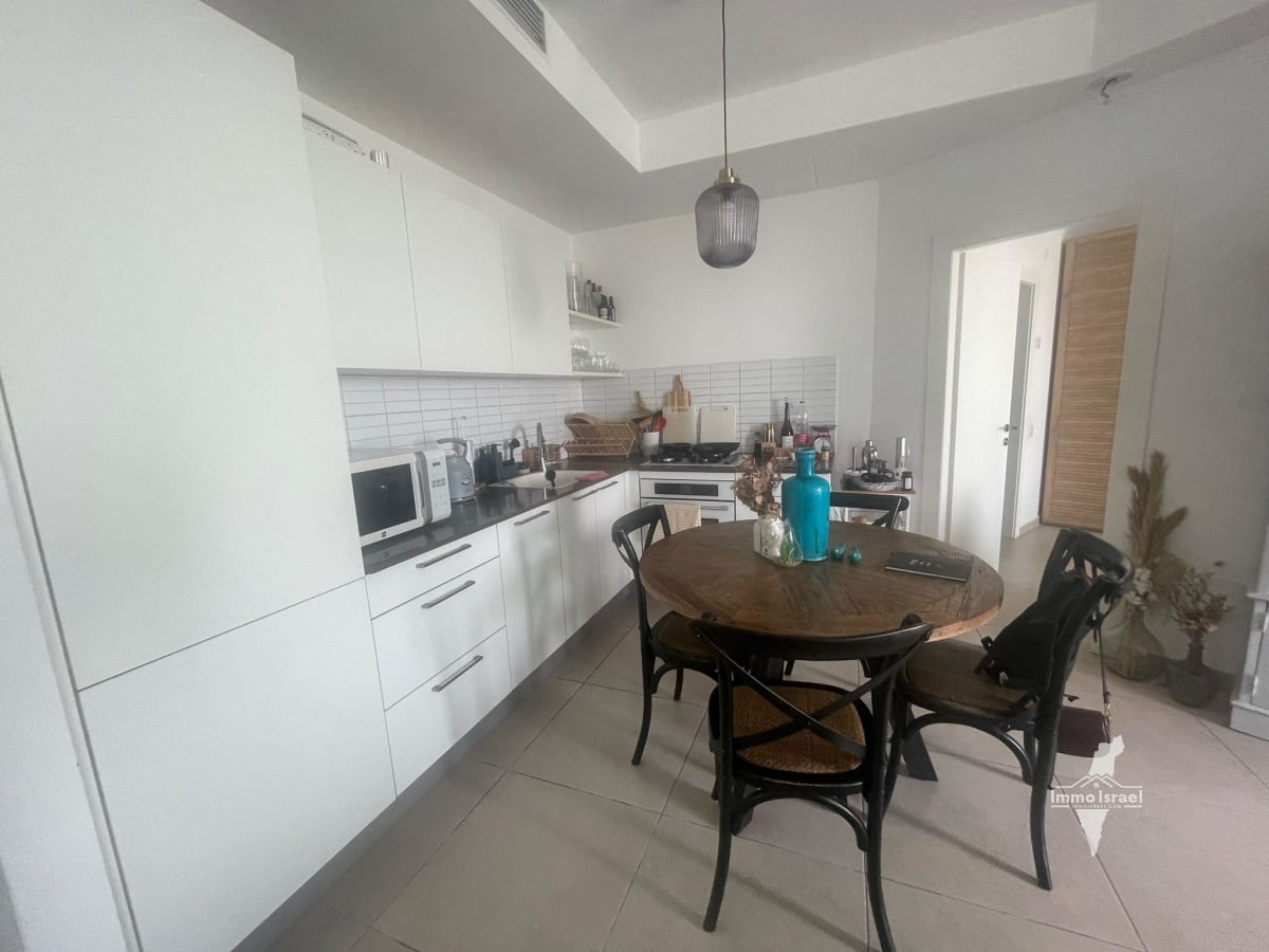3-Room Apartment for Sale on HaHashmonaim Street, Tel Aviv