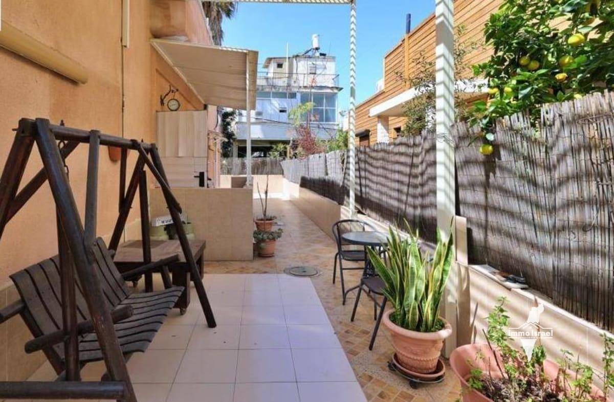 Single Story 3-Room Cottage for Sale on Ayanot Street, Tel-Aviv Yafo