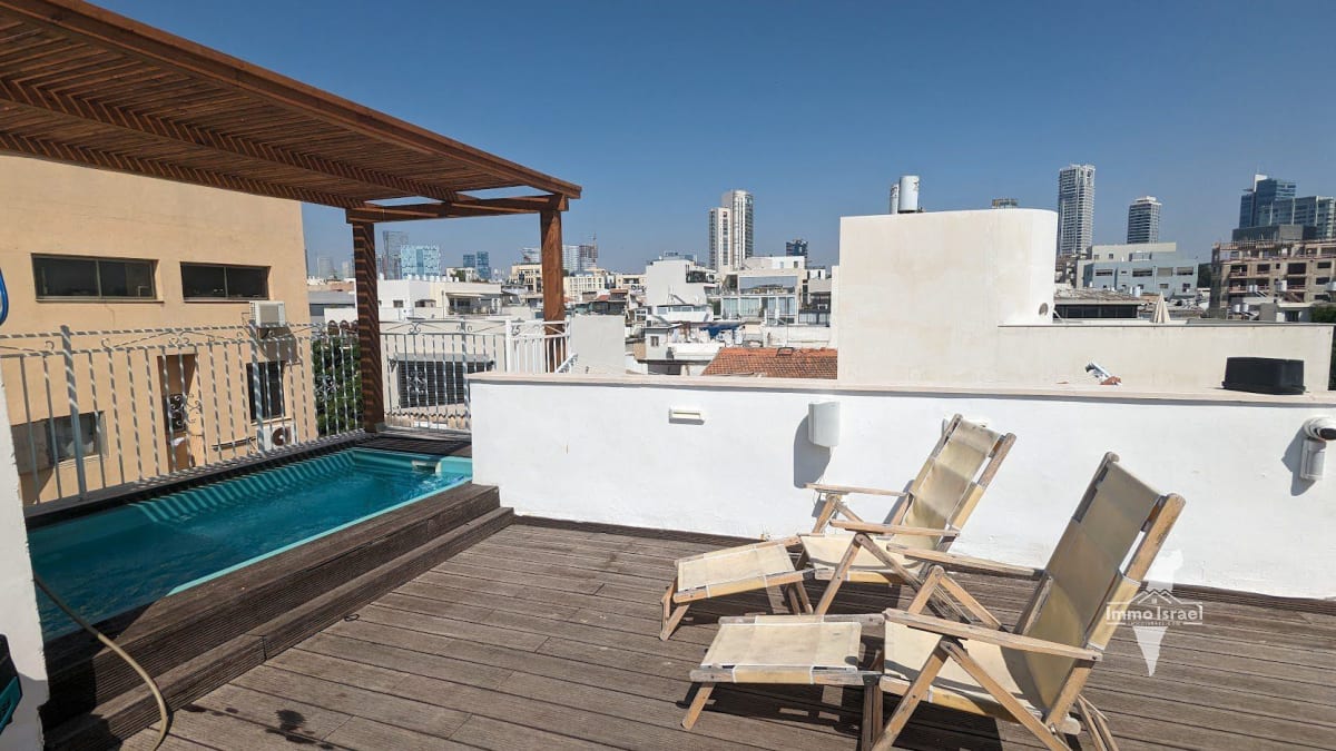 5-Room Townhouse for Sale in the Kerem Hateimanim Neighborhood, Tel Aviv