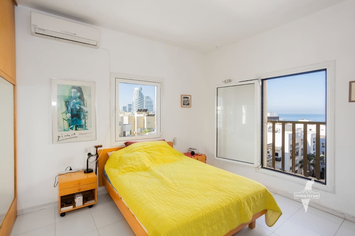 3-Room Apartment for Sale on Mapu Street, Tel Aviv