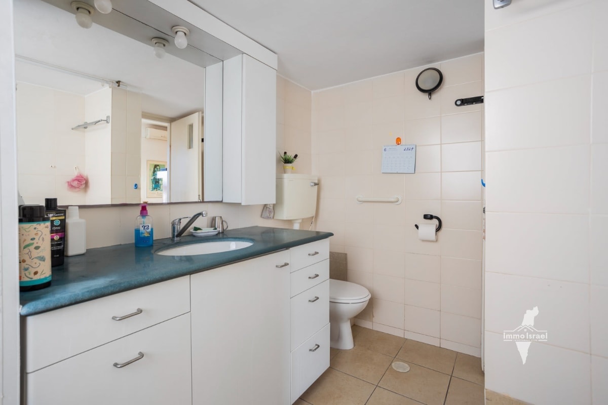 3-Room Apartment for Sale on Mapu Street, Tel Aviv