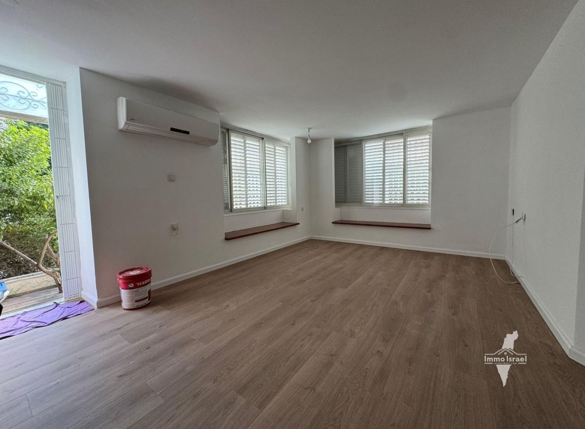 4-Room Garden Apartment for Rent on HaNoter Street, Tel Aviv