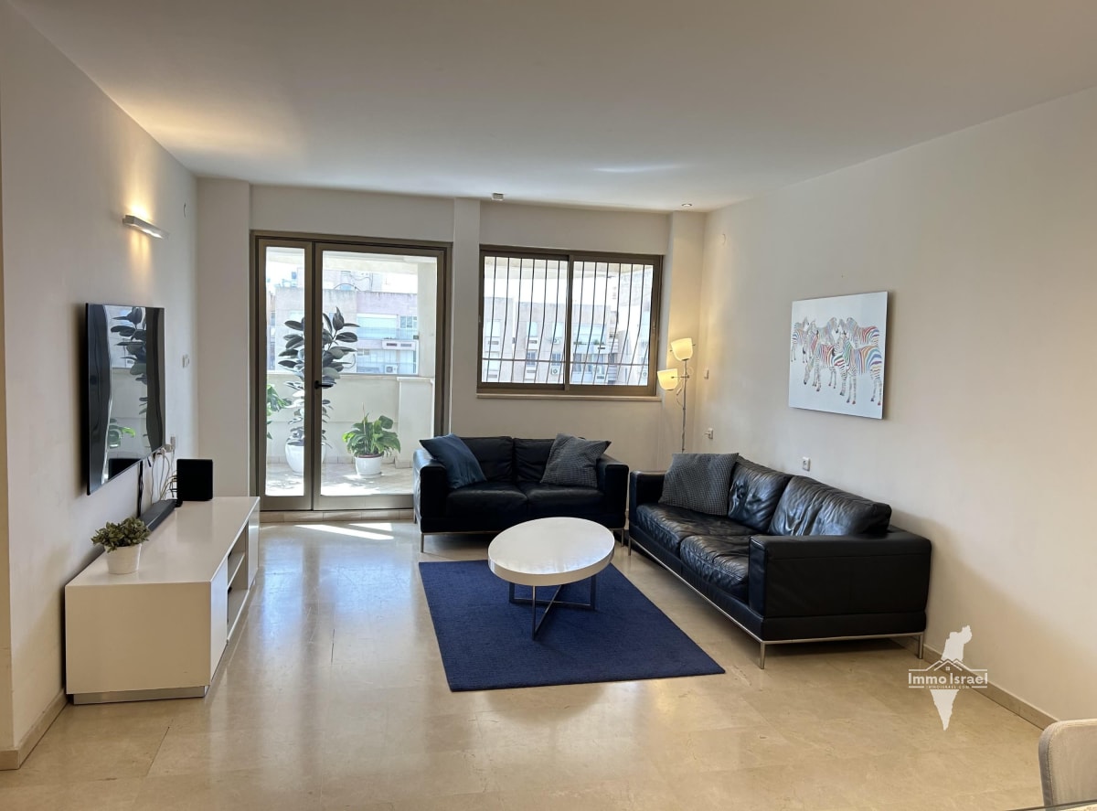 5-Room Apartment for Rent on Eli'ezer Kashani Street, Tel Aviv