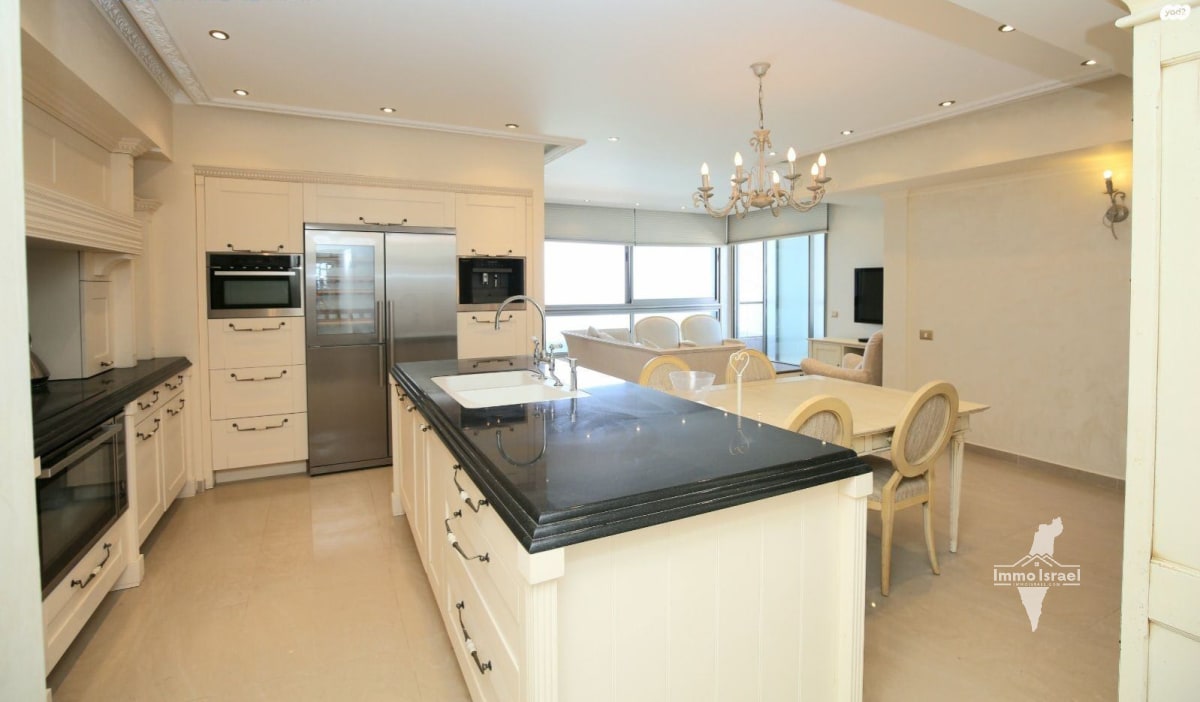 4-Room Apartment for Rent on Sderot Nitsa, Netanya