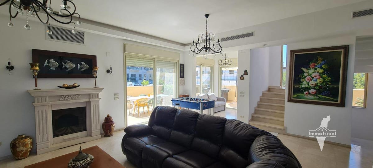 6-Room Private Home for Rent on Exodus Street, Netanya