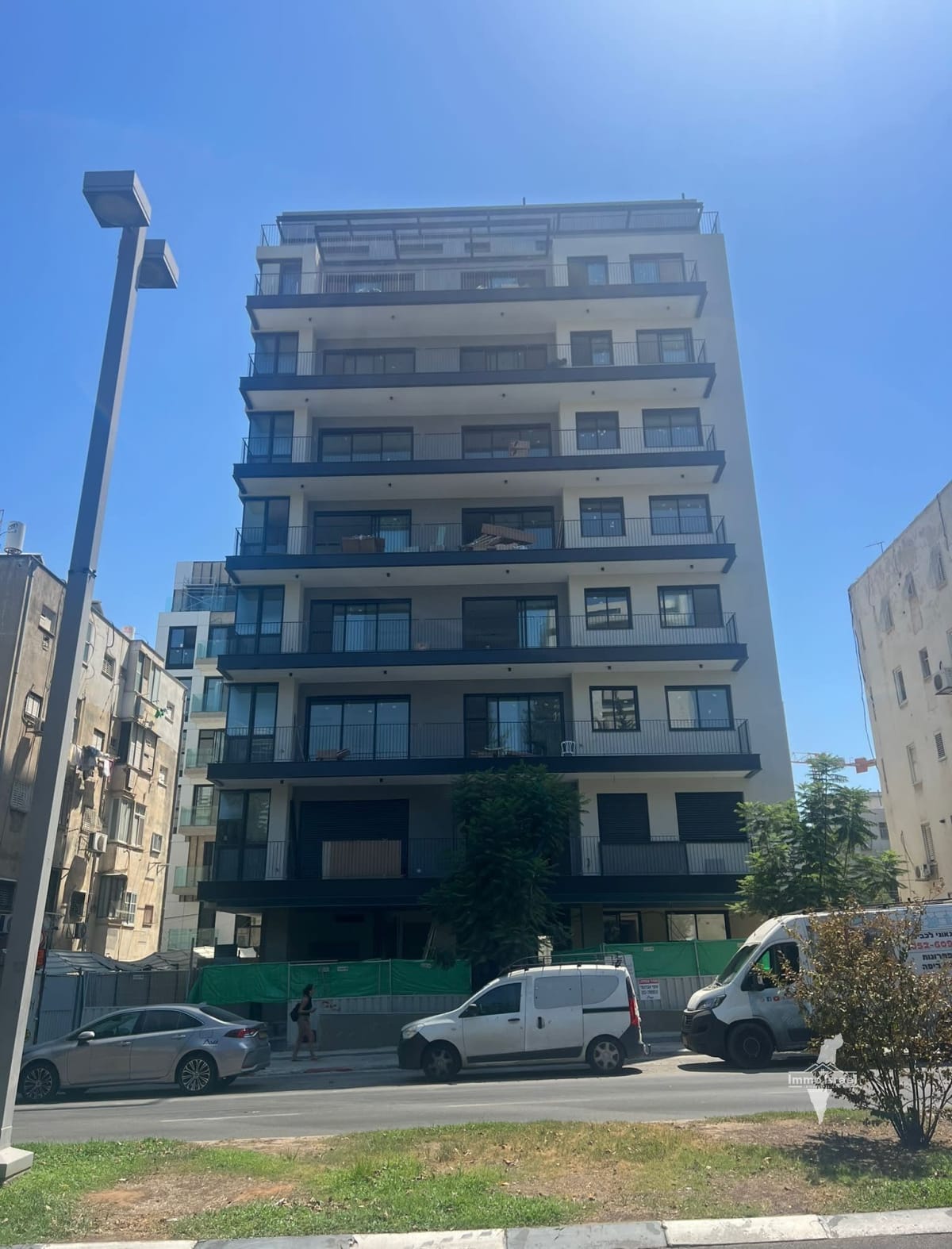3-Room Apartment for Rent on Zeev Jabotinsky Street, Tel Aviv-Yafo