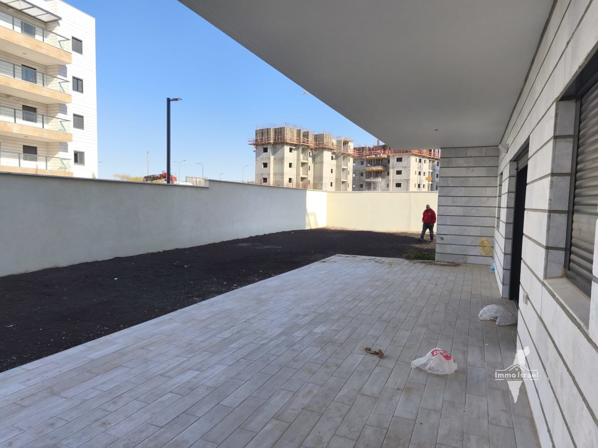 5-Room Garden Apartment for Sale in HaPark Neighborhood, Beer Sheva
