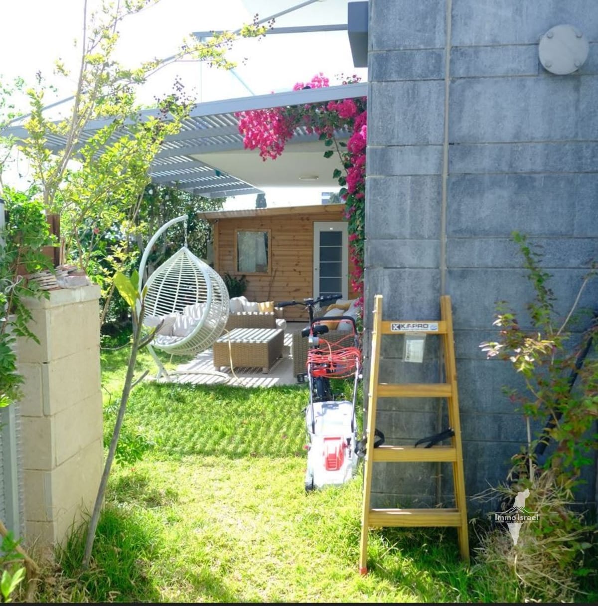 5-Room Garden Apartment for Sale on HeHalil Street, Herzliya