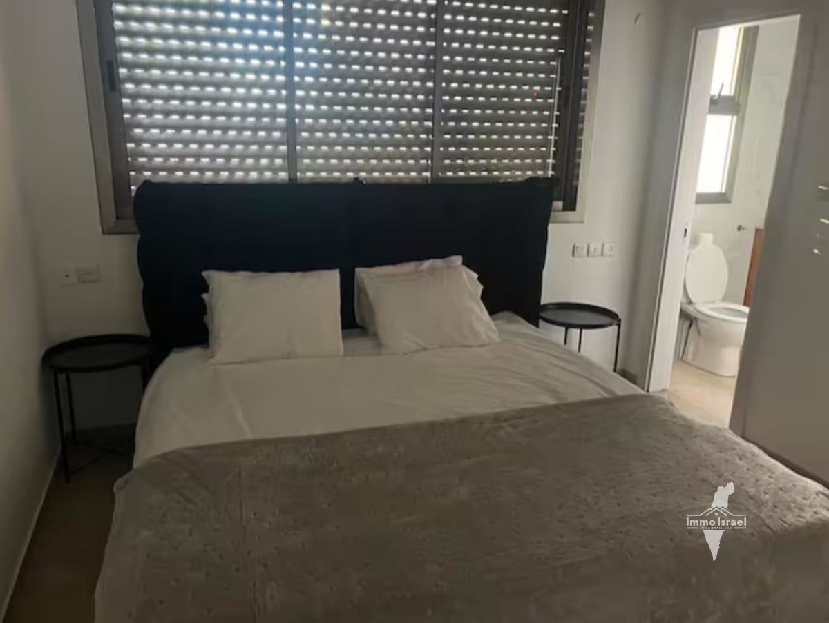 3-Room Apartment for Sale in New Ramat Aviv Gimel, Tel Aviv