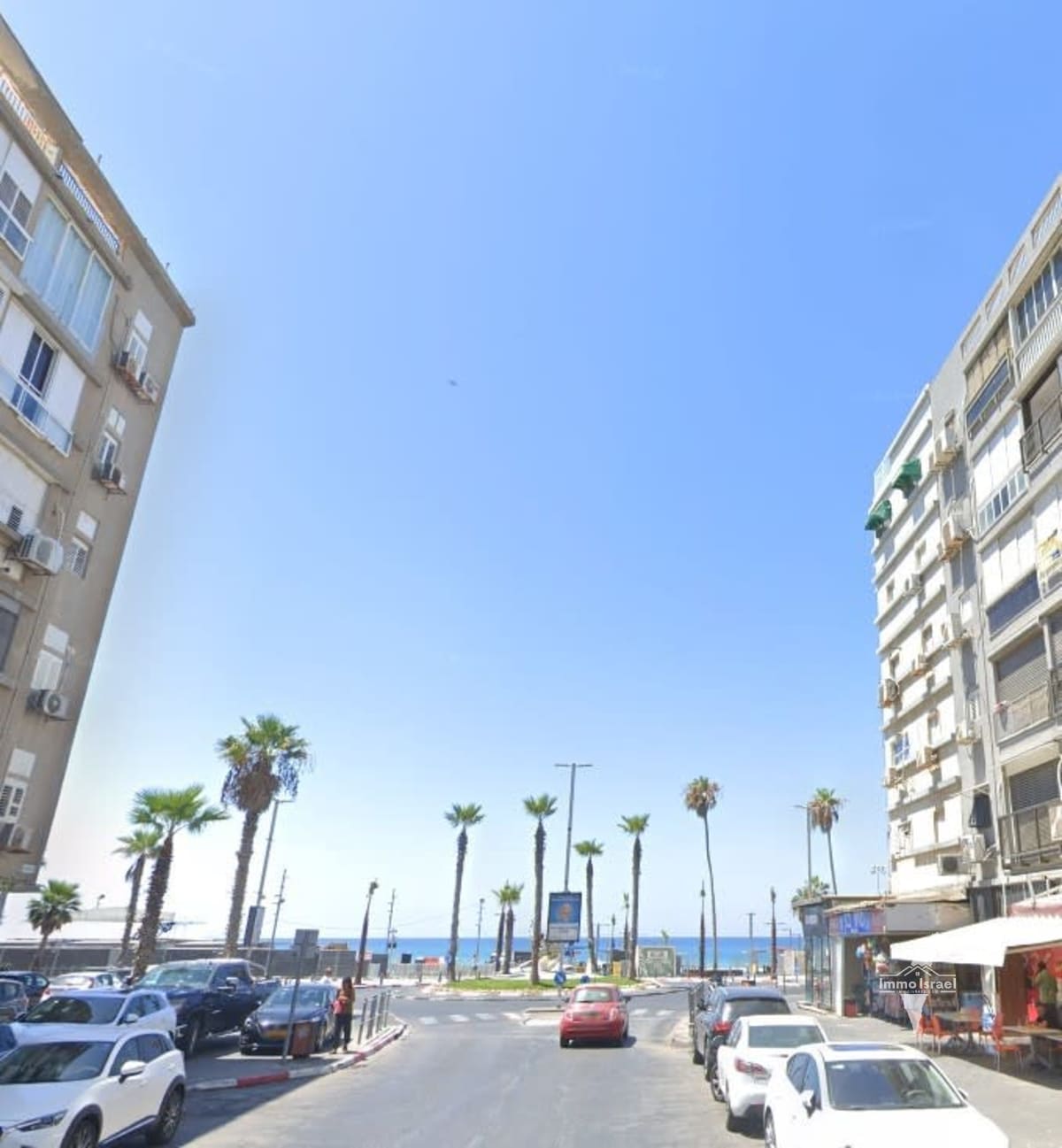 5-Room Apartment for Sale on Max Nordau Street, Bat Yam